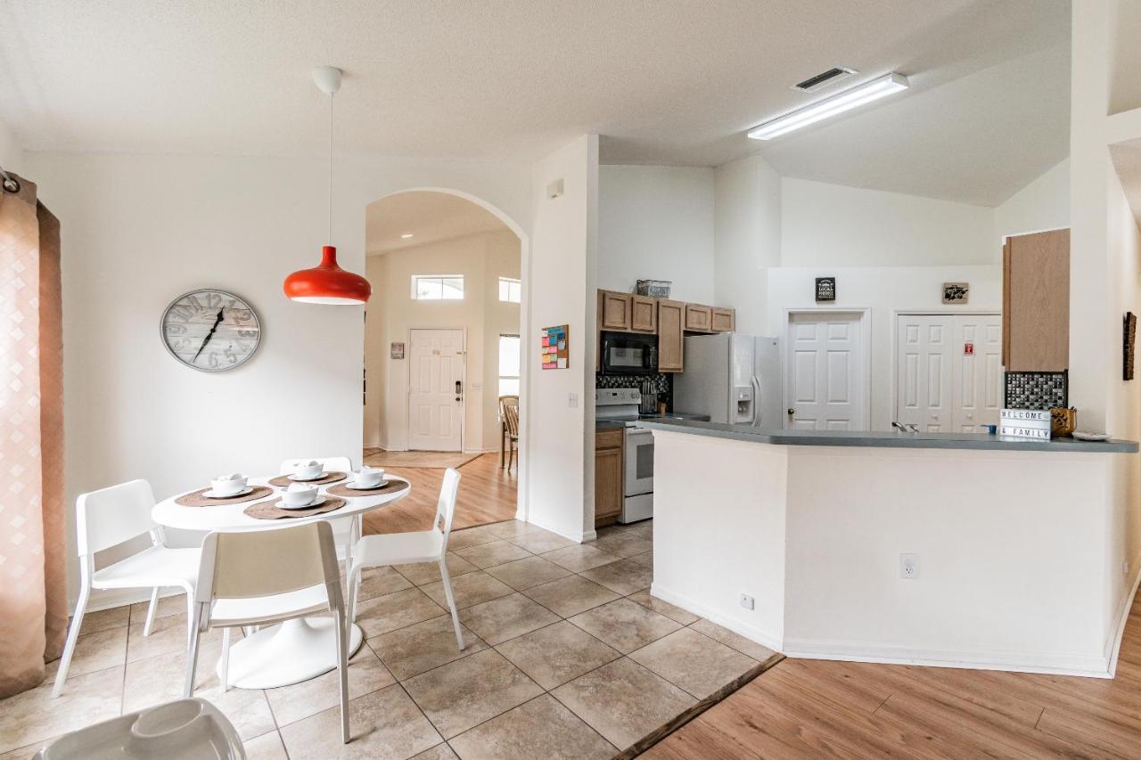 Spacious Villa With Private Pool - No Carpet - Disney Area Kissimmee Eksteriør billede